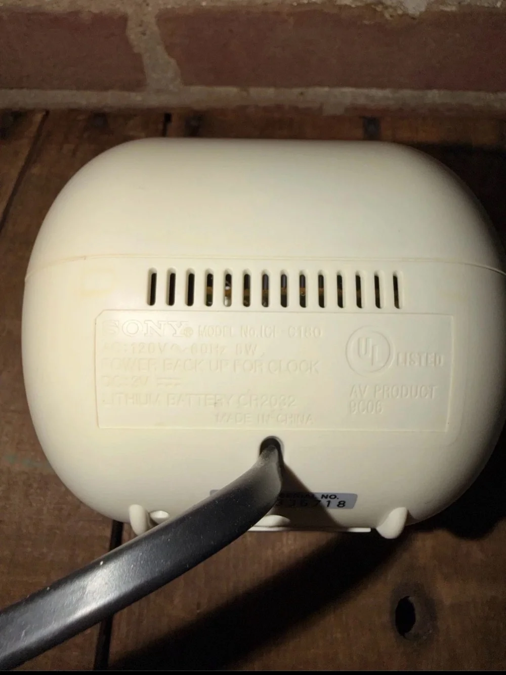 Vintage Sony Dream Machine Digital Alarm Clock – Cream and Silver